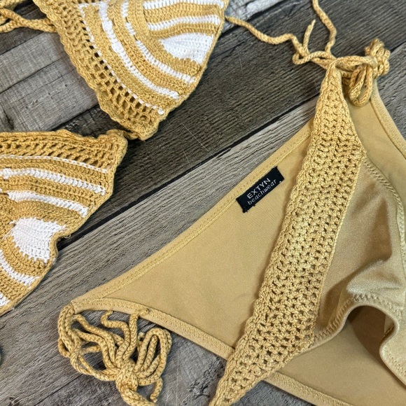 NWOT Gold and White Crochet Bikini Set, size Small (2 piece) - Picture 3 of 7